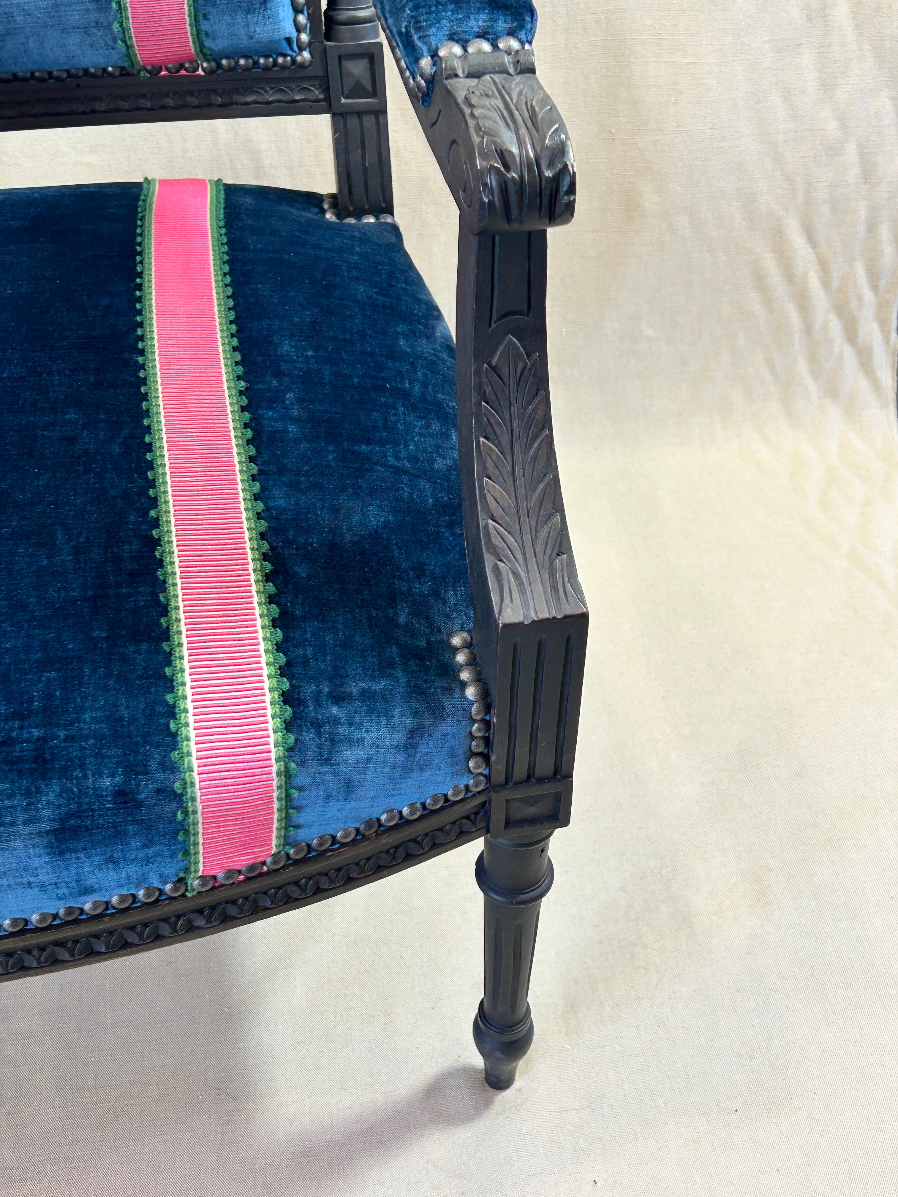 Fauteuil bleu nuit